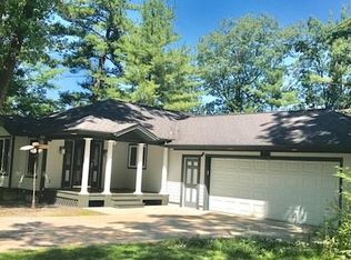 1725 Alpine Dr, Traverse City, MI 49686