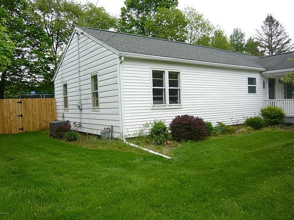 2nd image of 511 East St