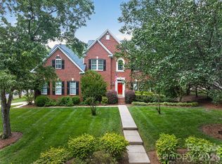 204 Whitegrove Dr, Fort Mill, SC 29715