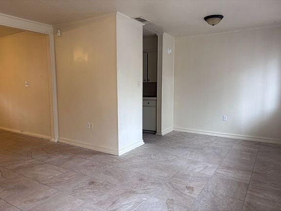 4th image of 1139 Wooddell Dr