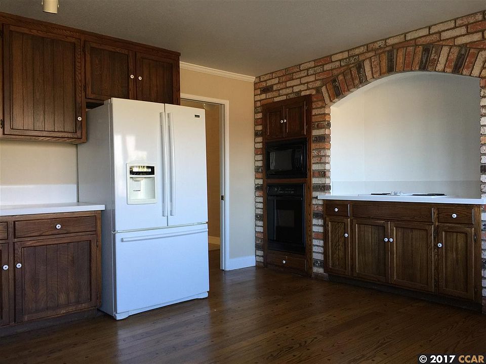 2nd image of 102 Starview Pl