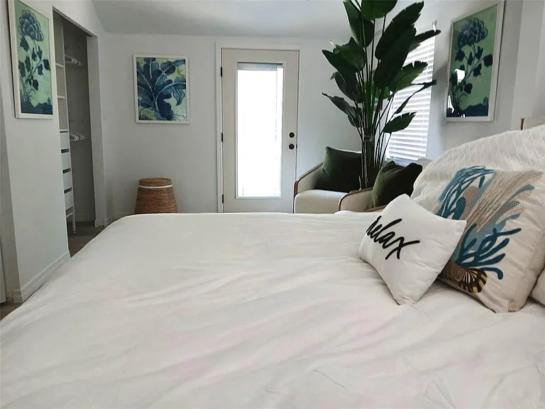 6980 Poinsetta Ave — Photo 6