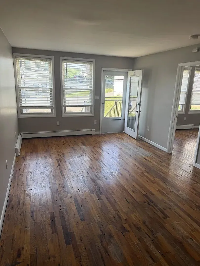 1 bed, 1.0 bath, 700 sqft, $1,312 — Photo 3