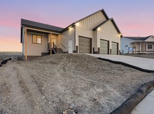 4852 Papillion Dr, Rapid City, SD 57703