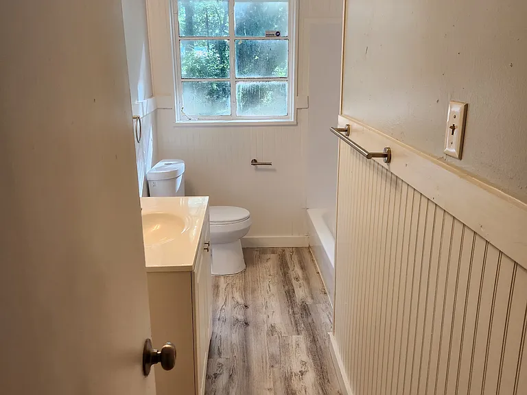 5440 Grafton St — Photo 3