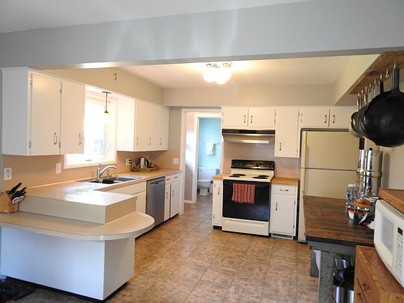 5th image of 1869 Millbrook St SE