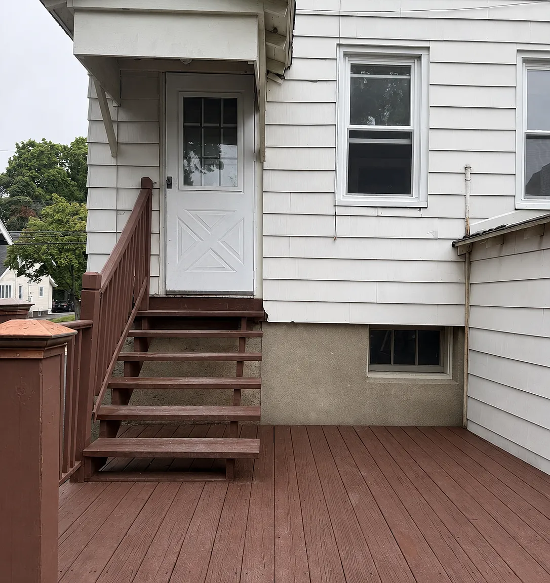 3 bed, 1.5 bath, 1200 sqft, $2,350 — Photo 4