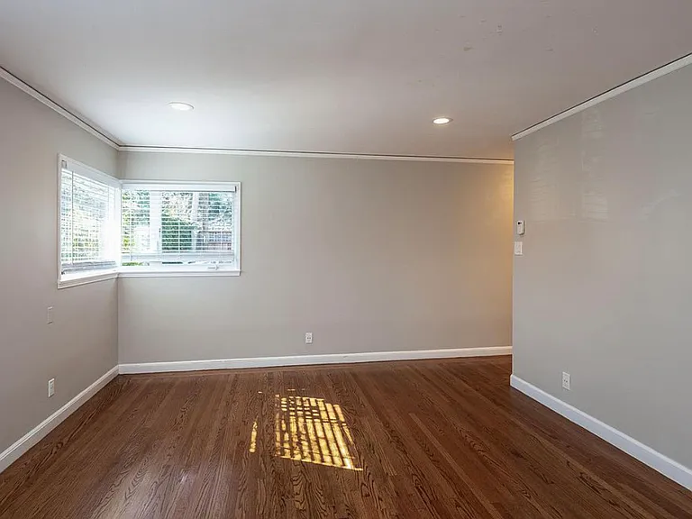 506 E Capistrano Way — Photo 23