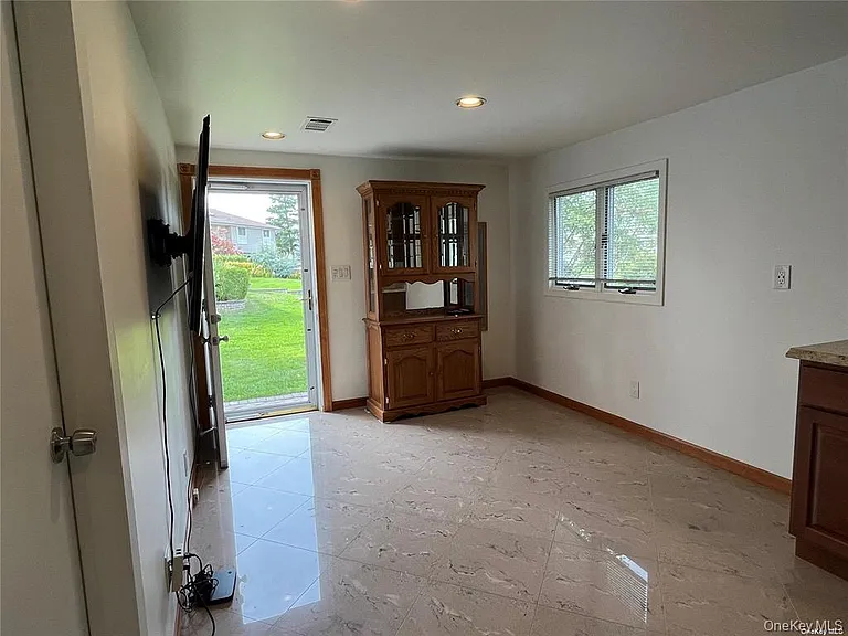 12 Reed Dr — Photo 5