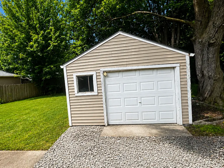 4724 Homewood Dr — Photo 10
