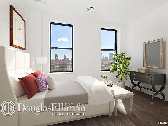 5th image of 154 W 70th St APT 10N