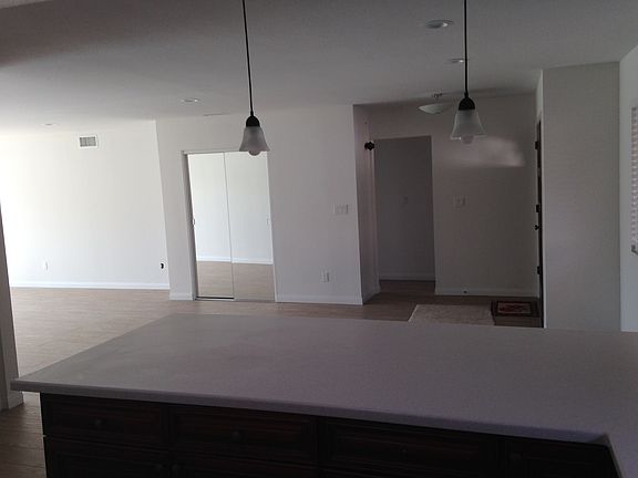 5th image of 3231 Valley Glen Dr