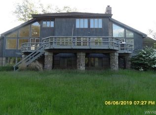 1634 Hubbard Rd, East Aurora, NY 14052