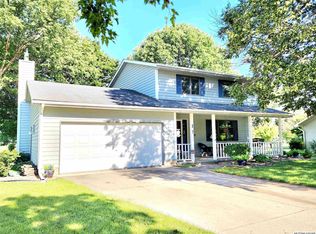 11 Quarry Rd, Mason City, IA 50401