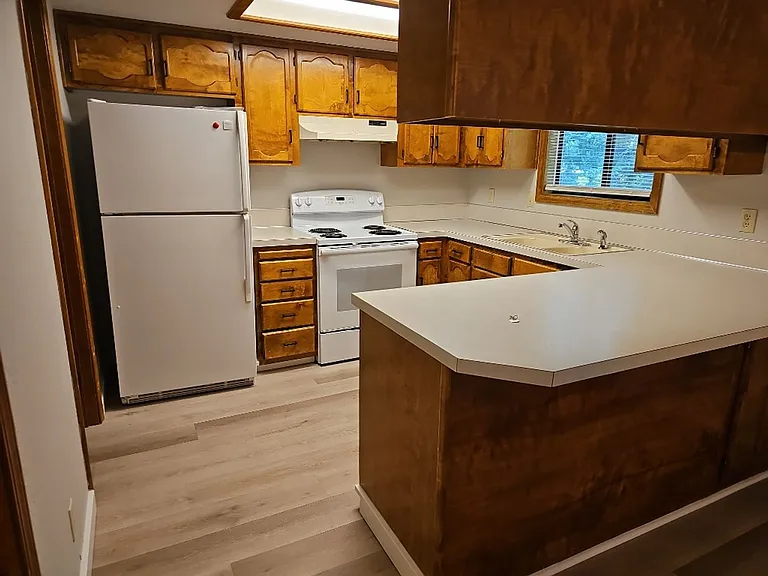 241 S Bruce Ln — Photo 6