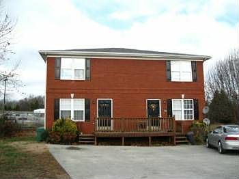 1st image of 3151 Willow Springs Dr