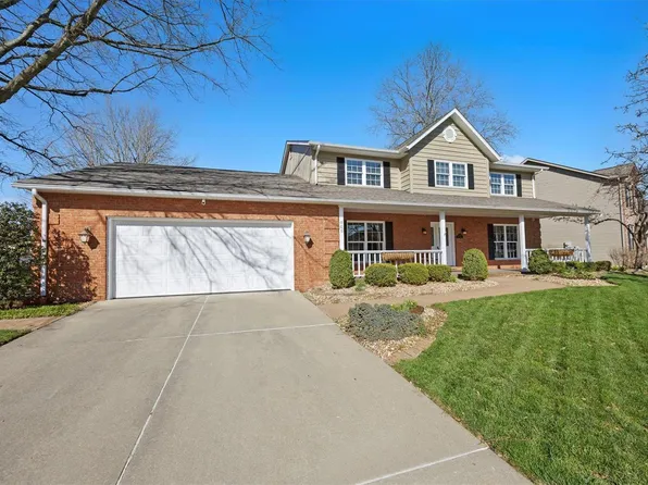 706 Saint Nicholas Dr, O Fallon, IL 62269