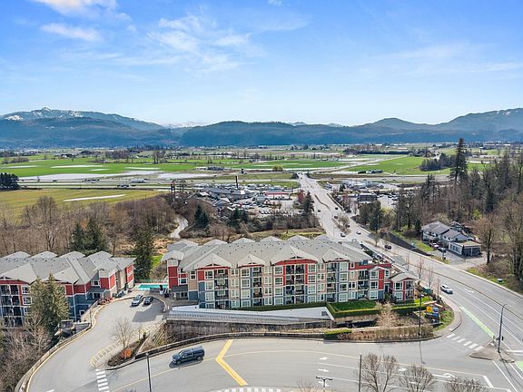 2nd image of 2242 Whatcom Rd #217