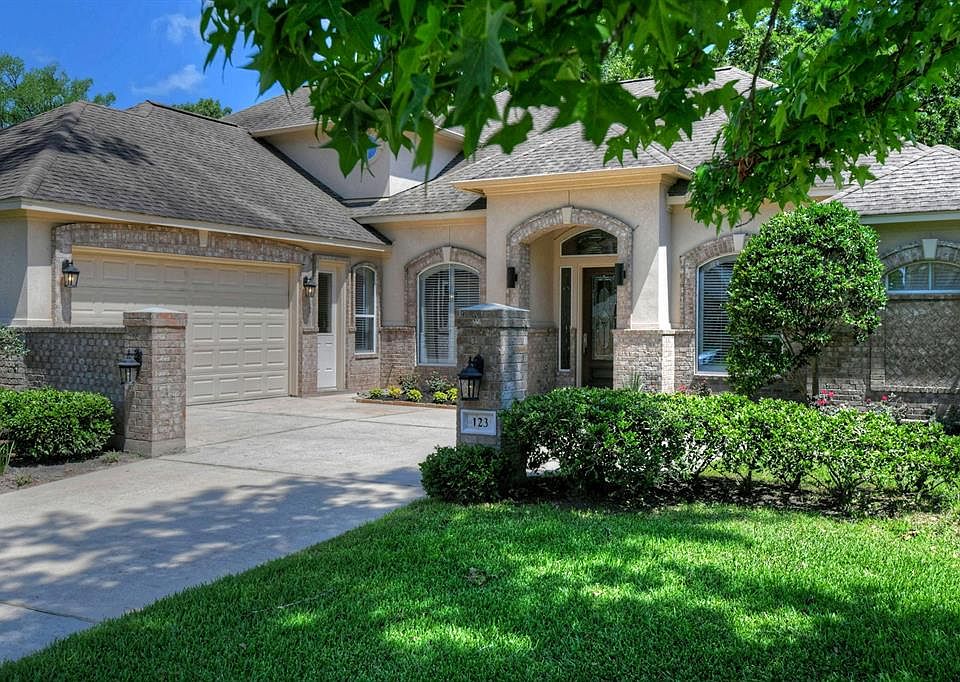 1st image of 123 W Pines Dr