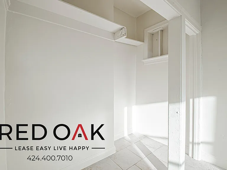 1000 S Grand View St #307 — Photo 8