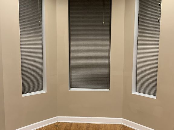 4th image of 2029 W Armitage Ave #G