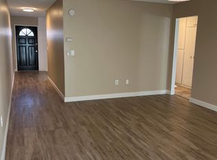 7301 Elk Cir APT 3, Huntington Beach, CA 92647