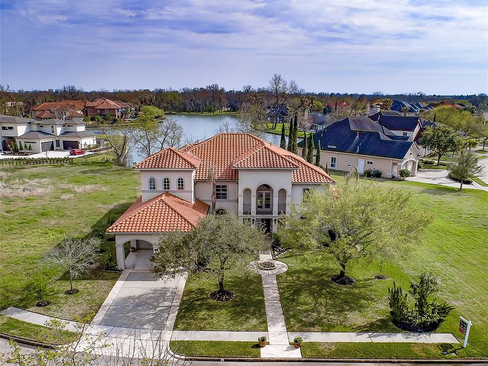 1st image of 6 Hidden Cove Ct