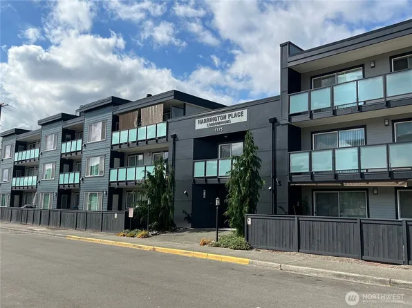 1175 Harrington Place NE #214, Renton, WA 98056