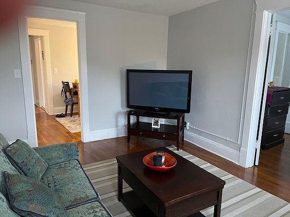 4th image of 12912 Larchmere Blvd #7e84754c6