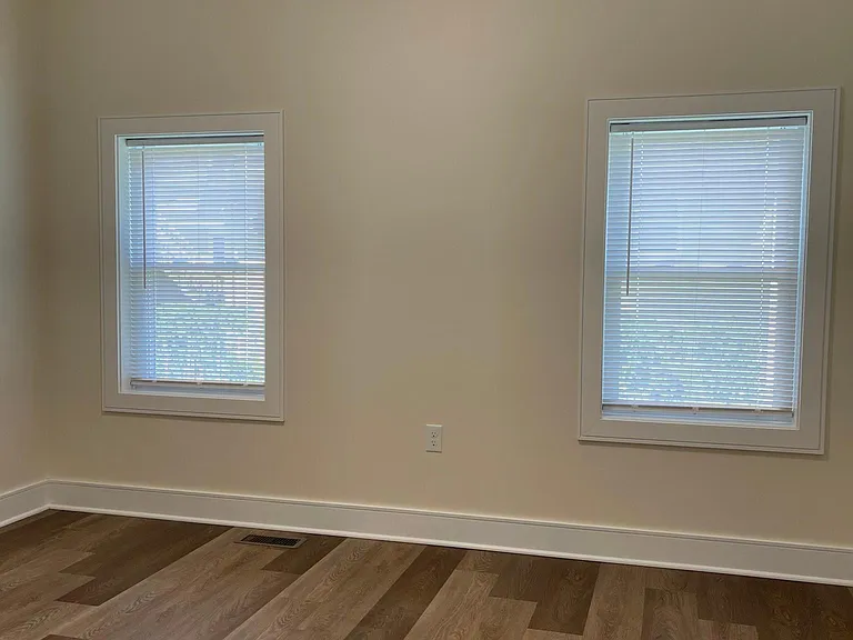 34 Wilson Ave — Photo 7