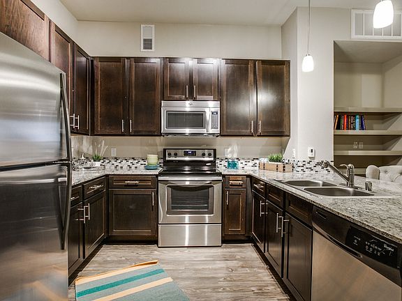 5th image of 900 Matisse Dr APT 2047
