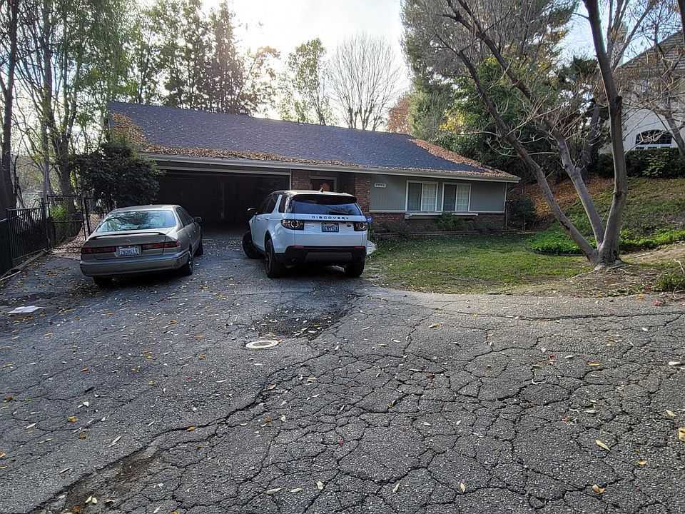 1st image of 5847 Penfield Ave