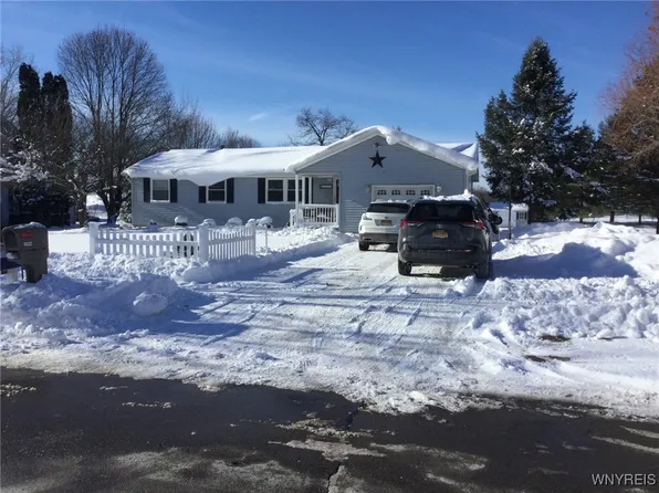 1622 Willow Woods, Alden, NY 14004