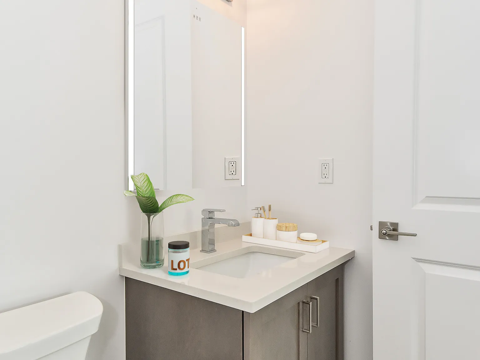 1 bed, $1,770 — Photo 2