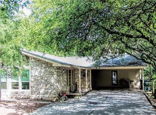 110 E Hillcrest Dr, San Marcos, TX 78666