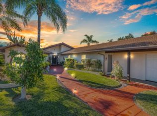 3322 Canonita Dr, Fallbrook, CA 92028