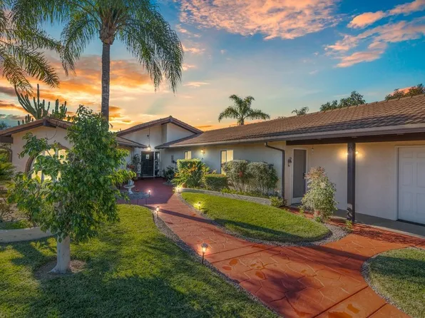 3322 Canonita Dr, Fallbrook, CA 92028