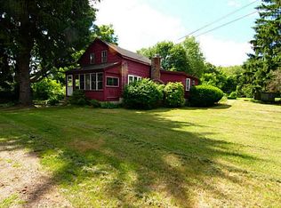 57 Church St, Bradford, RI 02808