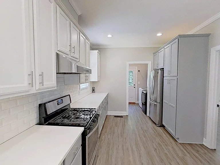 119 Ashley Woods Ct — Photo 11