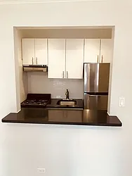 Rented by Metropolis Real Estate of Manhattan