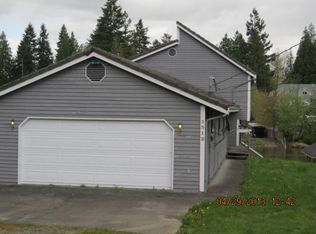 5312 S Island Dr E, Bonney Lake, WA 98391