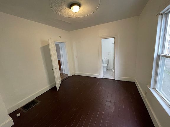 2nd image of 147 Willow St #A
