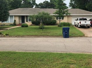 1426 W Woodard St, Denison, TX 75020