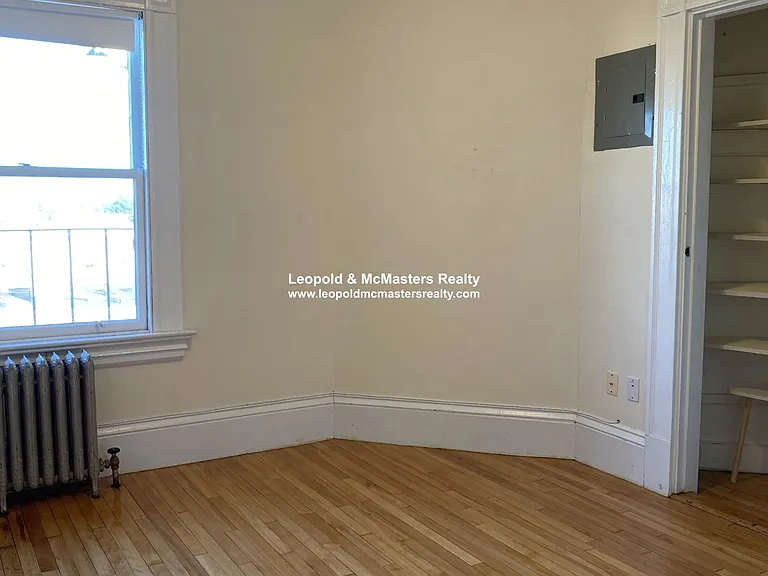 13 Ware St #1 — Photo 4