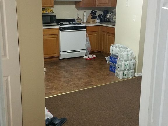 4th image of 433 Beach 37th St #2