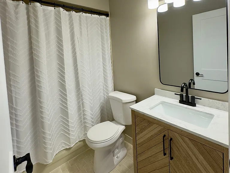 1305 Northside Dr — Photo 11