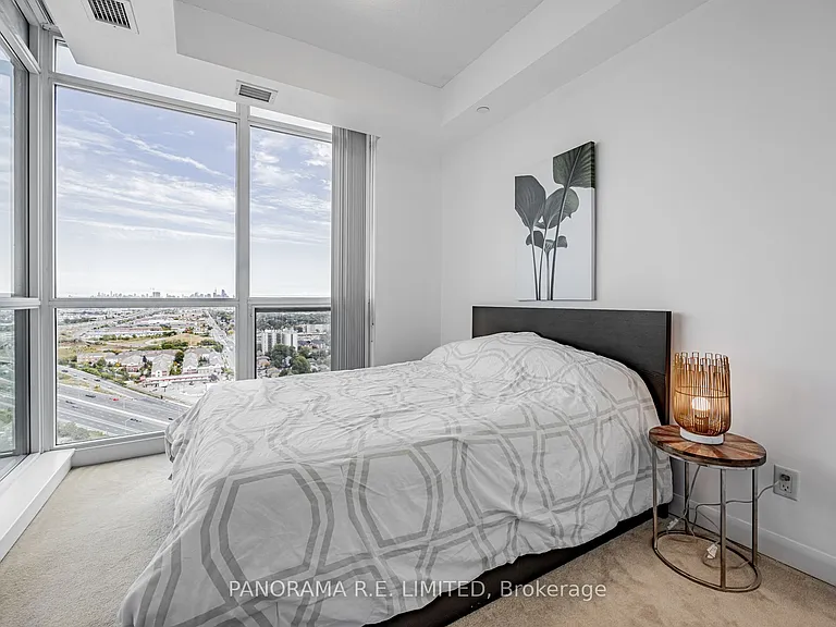 215 Sherway Gardens Rd #Penthouse 201 — Photo 11
