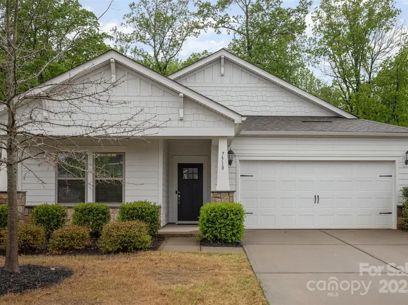 7518 Porrera St, Charlotte, NC 28214