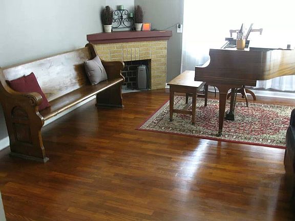 2nd image of 617 Charles St