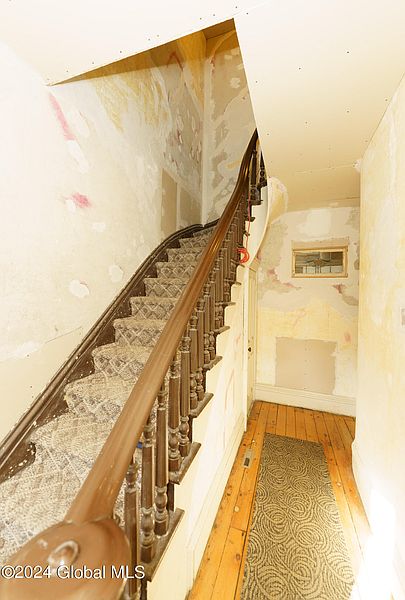 3rd image of 363 3rd Street